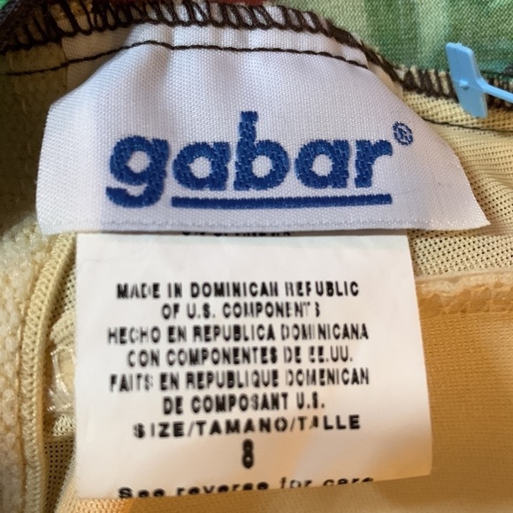 Gabar skirted bathing suit in beautiful bright floral fabric Sz8 good condition - Picture 4 of 5